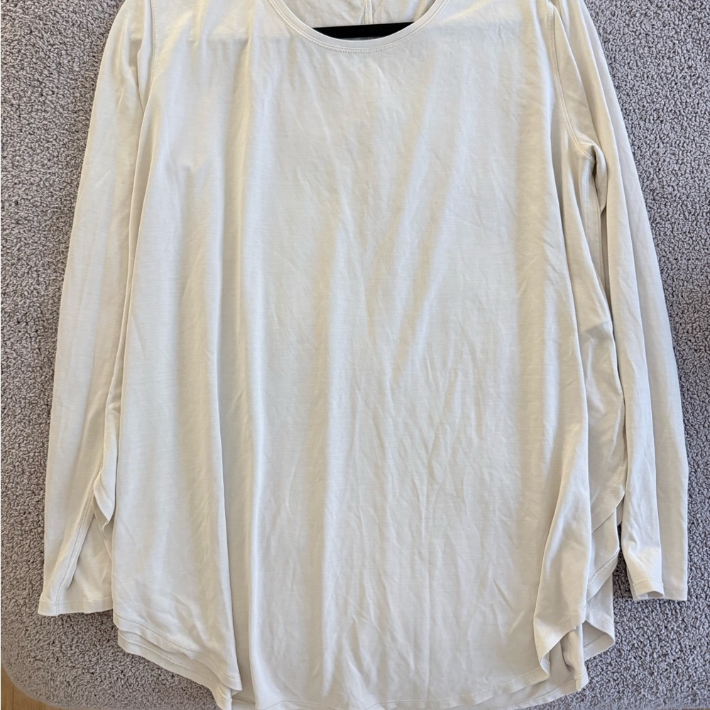 lululemon athletica Off-White Long Sleeve Top